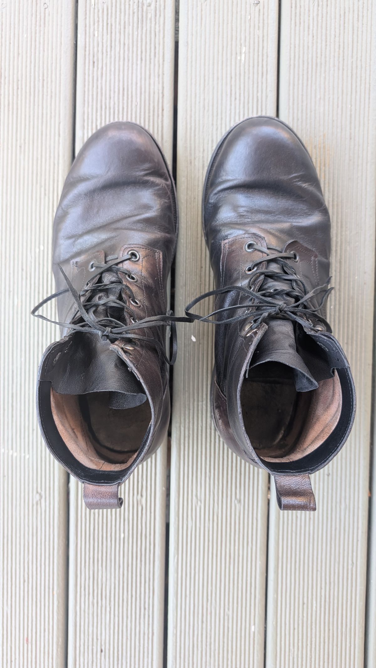 Photo by Togebough on December 6, 2025 of the Myself Dress boot style in Falconry Kangaroo Veg Tan (hand dyed Tan then black).