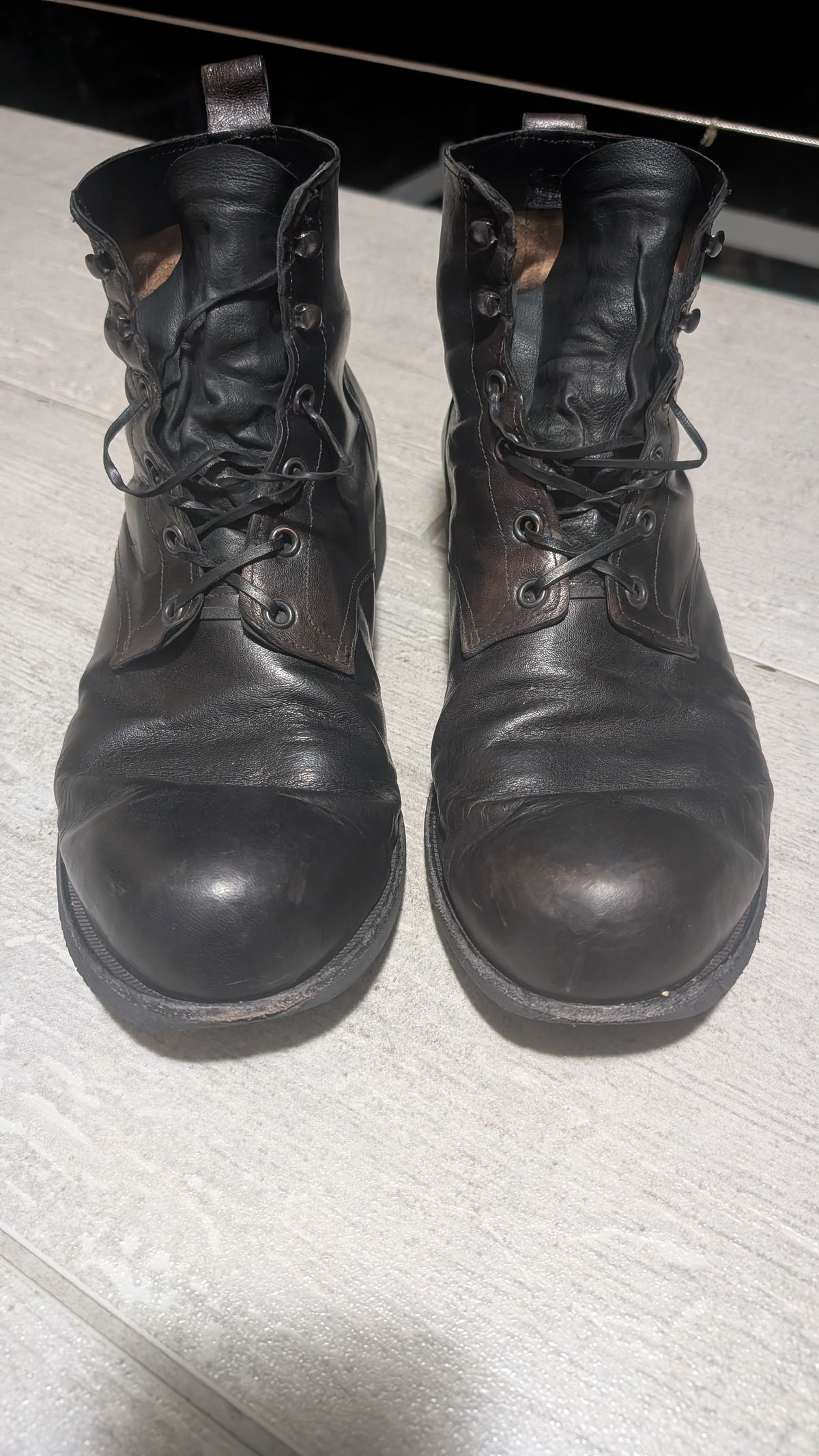 Photo by Togebough on January 5, 2026 of the Myself Dress boot style in Falconry Kangaroo Veg Tan (hand dyed Tan then black).