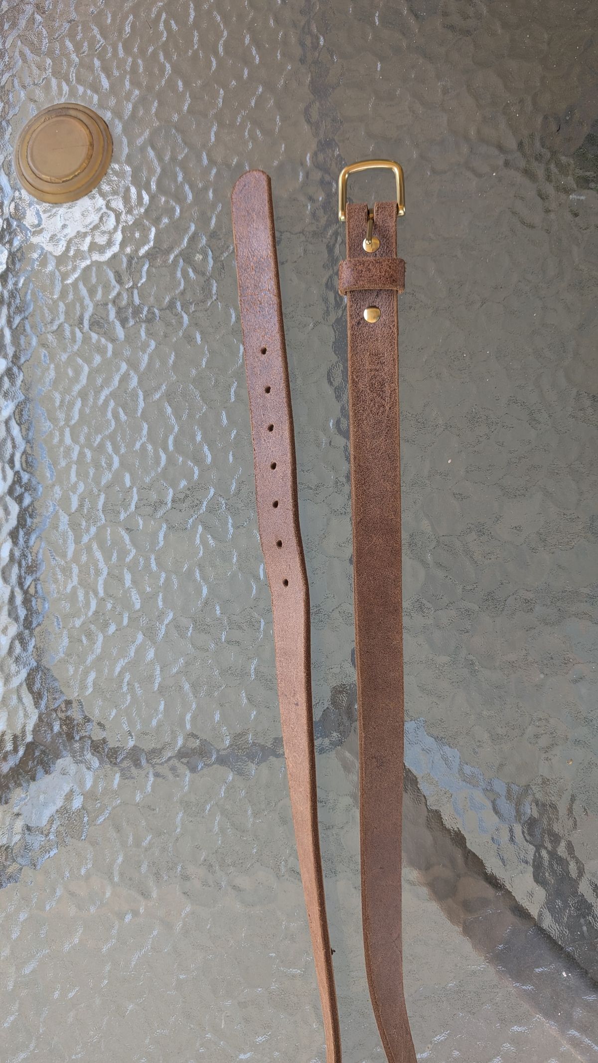Photo by Togebough on December 6, 2025 of the Nicks Nicks Classic Work Belt in Seidel 1964 Tan Roughout.