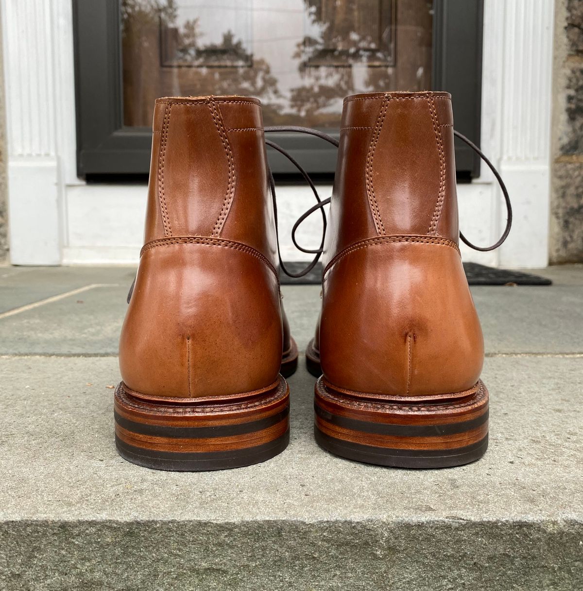 Photo by ouroboros3031 on October 6, 2022 of the Grant Stone Ottawa Boot in Horween Honey Glazed Shell Cordovan.