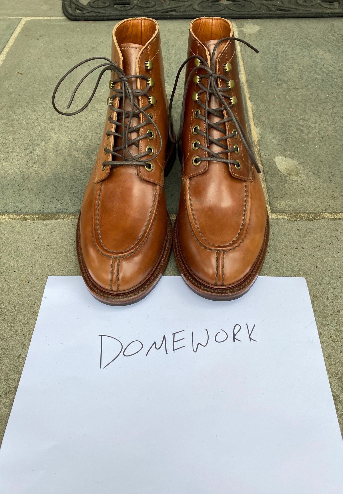 Photo by ouroboros3031 on October 6, 2022 of the Grant Stone Ottawa Boot in Horween Honey Glazed Shell Cordovan.