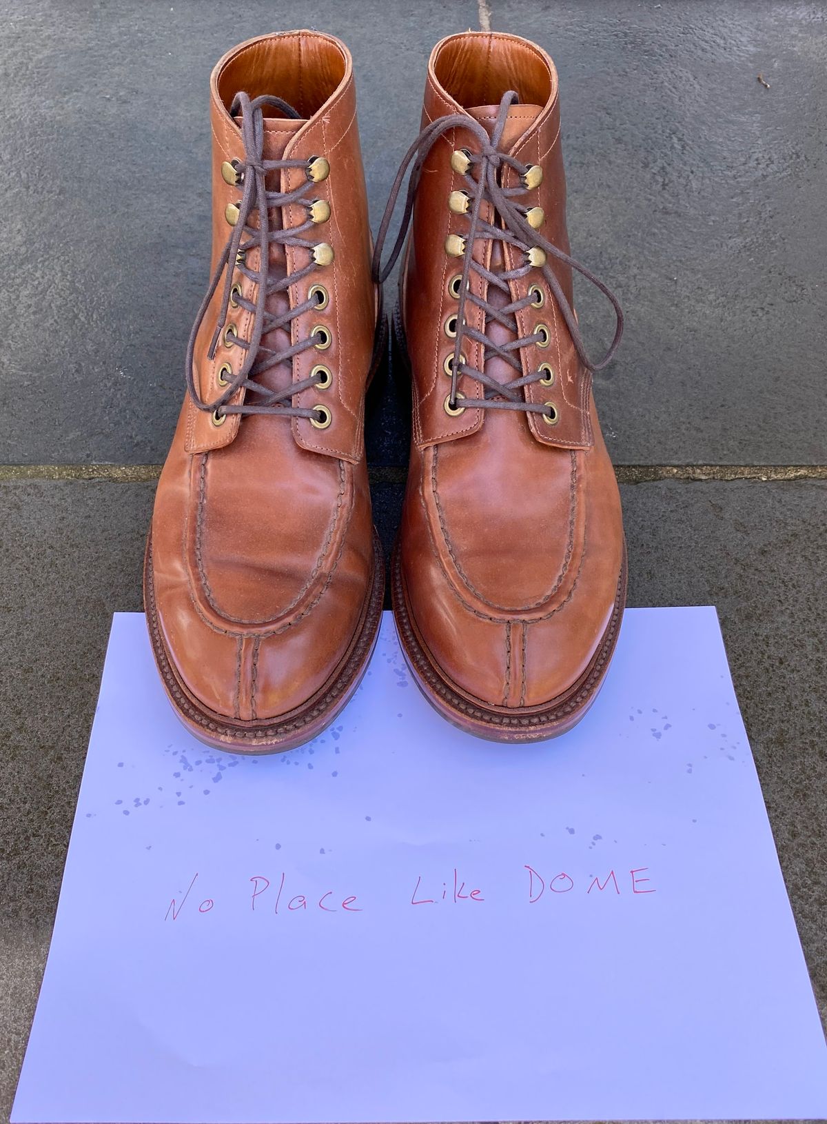 Photo by ouroboros3031 on November 6, 2022 of the Grant Stone Ottawa Boot in Horween Honey Glazed Shell Cordovan.