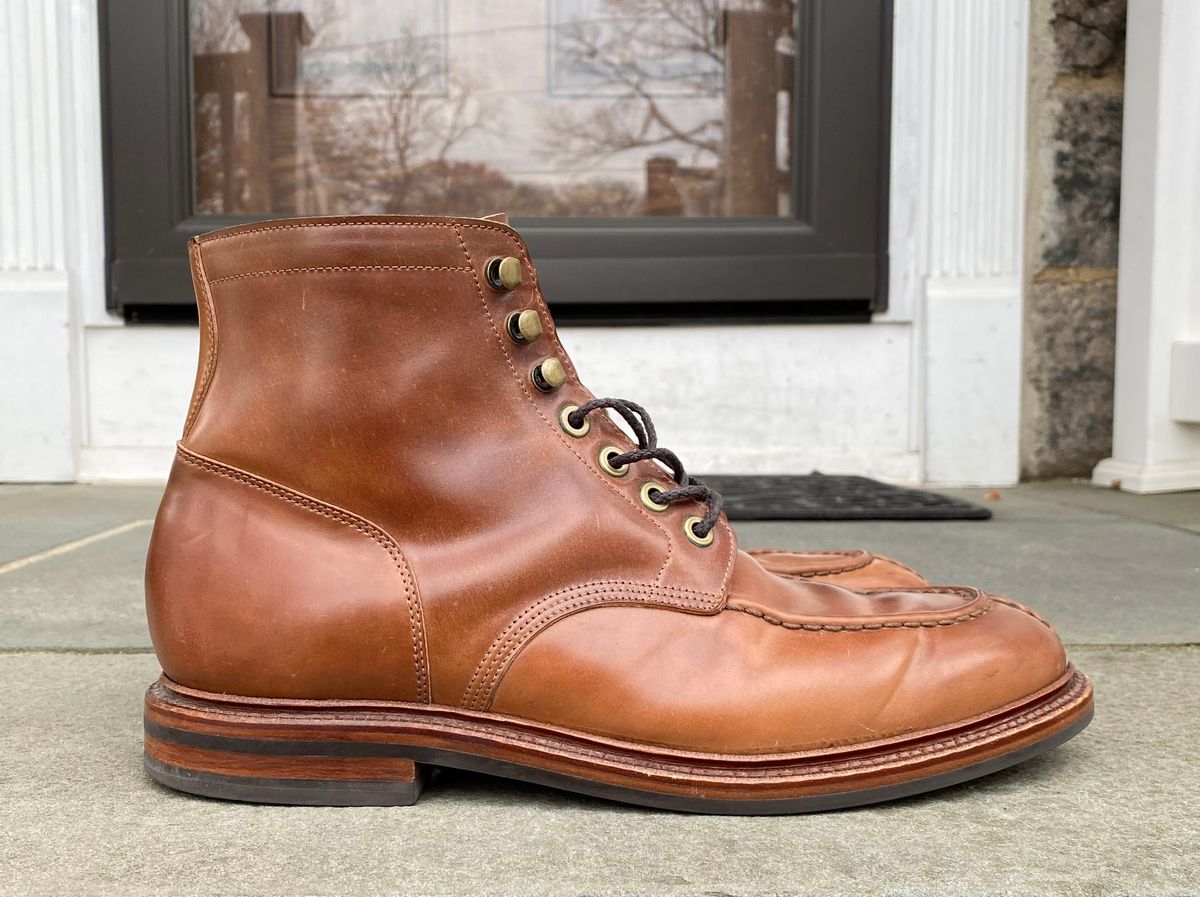 Photo by ouroboros3031 on December 6, 2022 of the Grant Stone Ottawa Boot in Horween Honey Glazed Shell Cordovan.