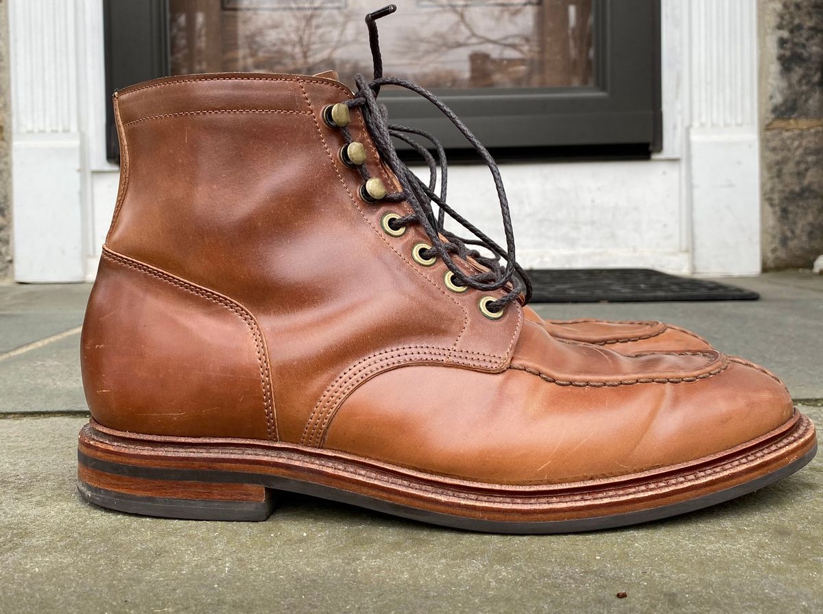 Photo by ouroboros3031 on January 6, 2023 of the Grant Stone Ottawa Boot in Horween Honey Glazed Shell Cordovan.
