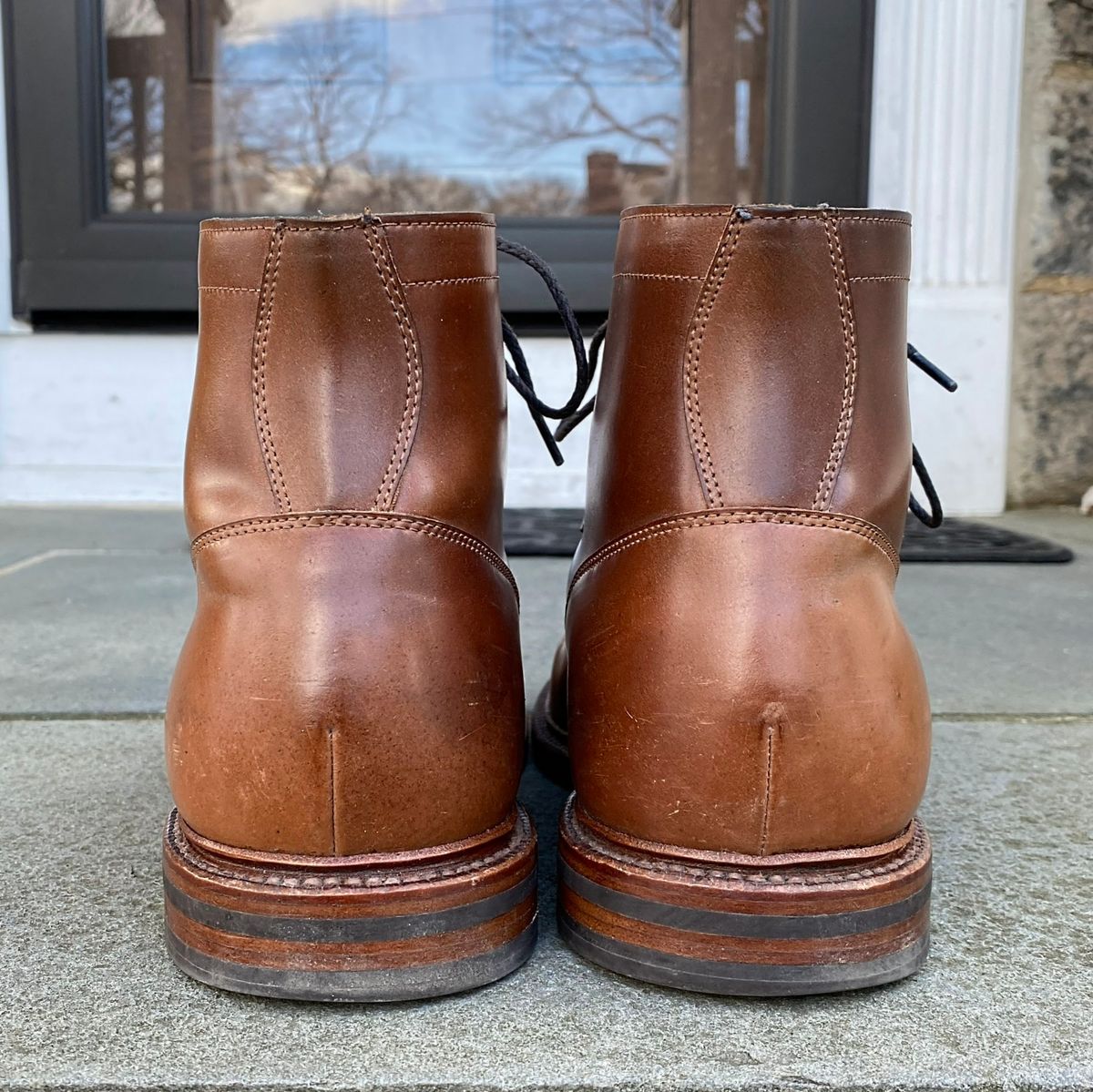 Photo by ouroboros3031 on March 6, 2023 of the Grant Stone Ottawa Boot in Horween Honey Glazed Shell Cordovan.