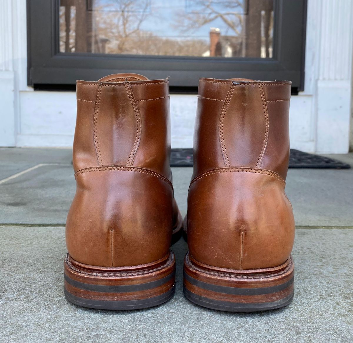 Photo by ouroboros3031 on April 6, 2023 of the Grant Stone Ottawa Boot in Horween Honey Glazed Shell Cordovan.