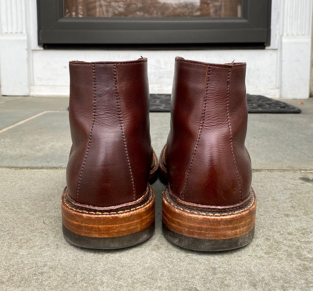 Photo by ouroboros3031 on December 6, 2022 of the Oak Street Bootmakers Lakeshore Boot in Unlisted Leather.