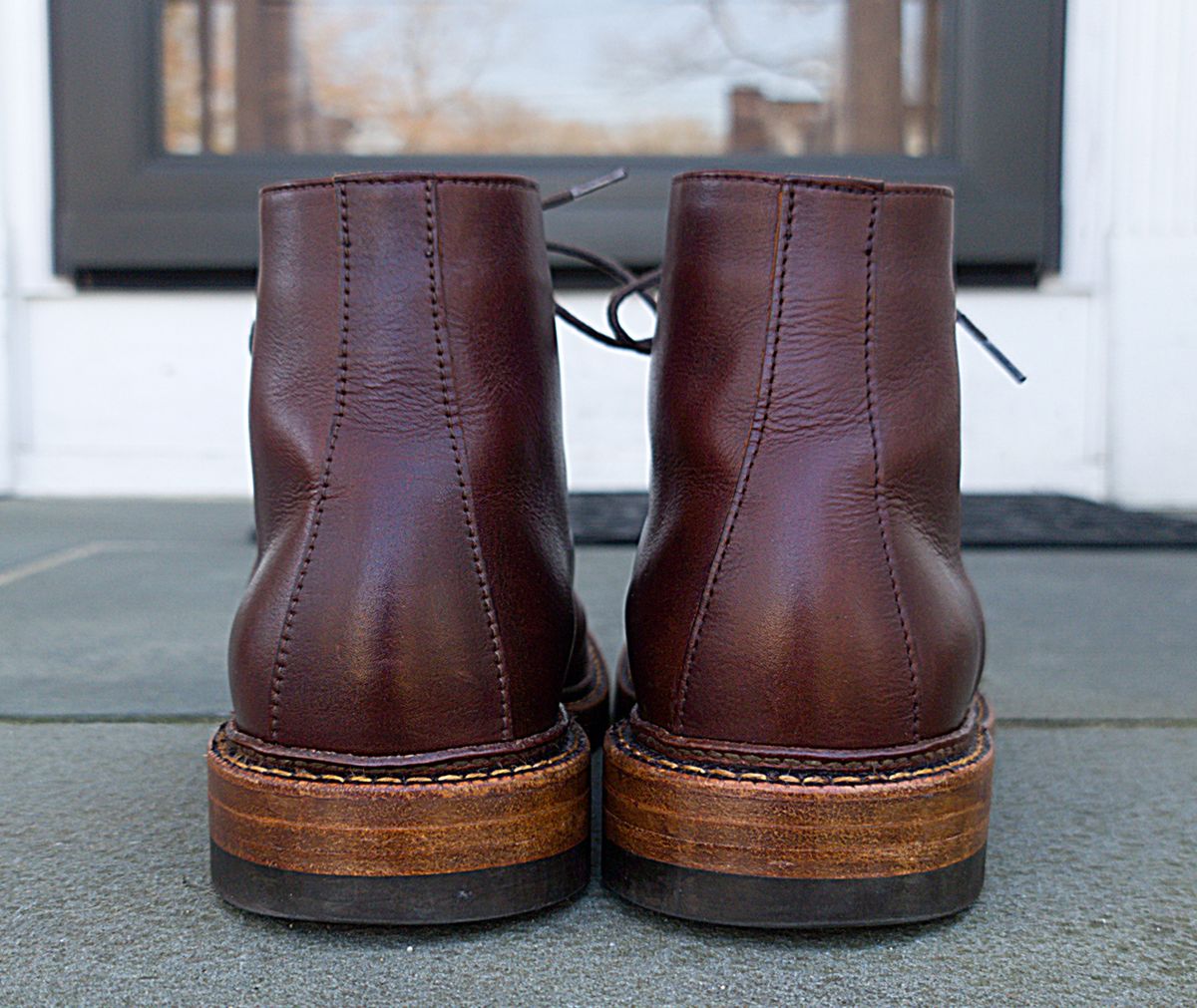 Photo by ouroboros3031 on February 6, 2023 of the Oak Street Bootmakers Lakeshore Boot in Unlisted Leather.