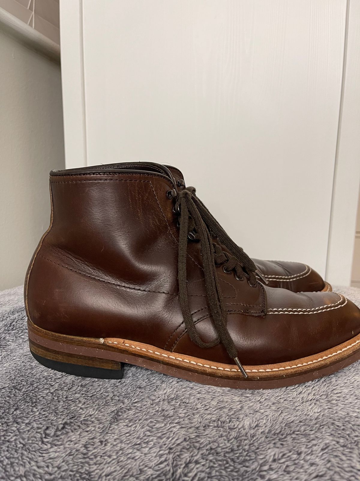 Photo by Louishere on February 6, 2023 of the Alden Indy Boot in Horween Brown Chromexcel.