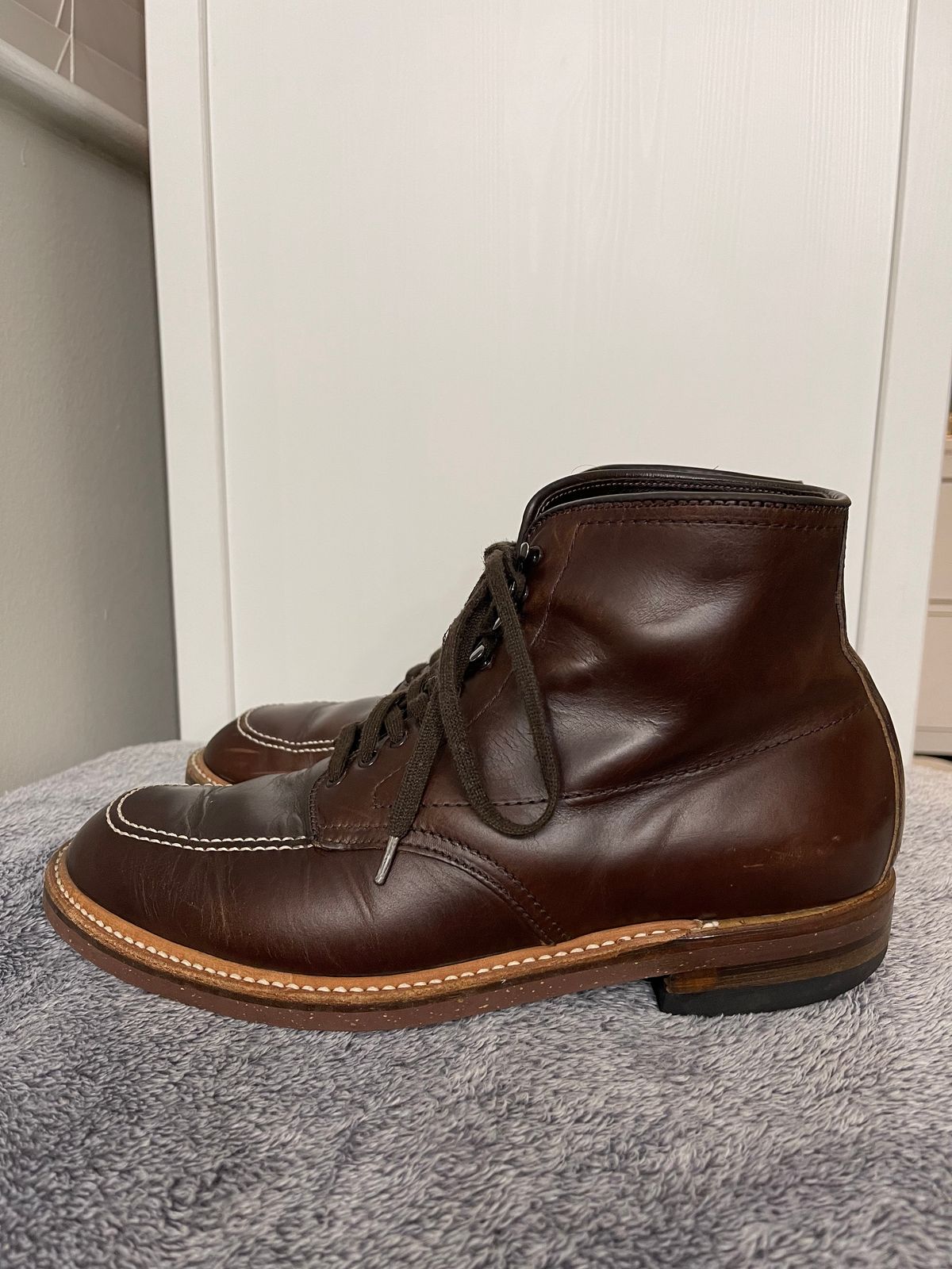 Photo by Louishere on February 6, 2023 of the Alden Indy Boot in Horween Brown Chromexcel.