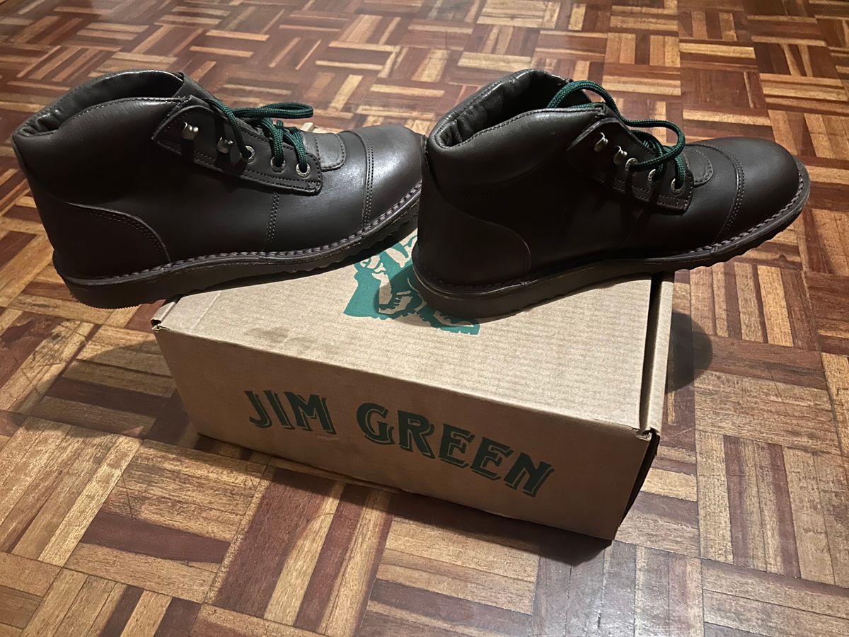 Photo by DirkBotes on October 10, 2023 of the Jim Green African Ranger in Brown Full Grain.