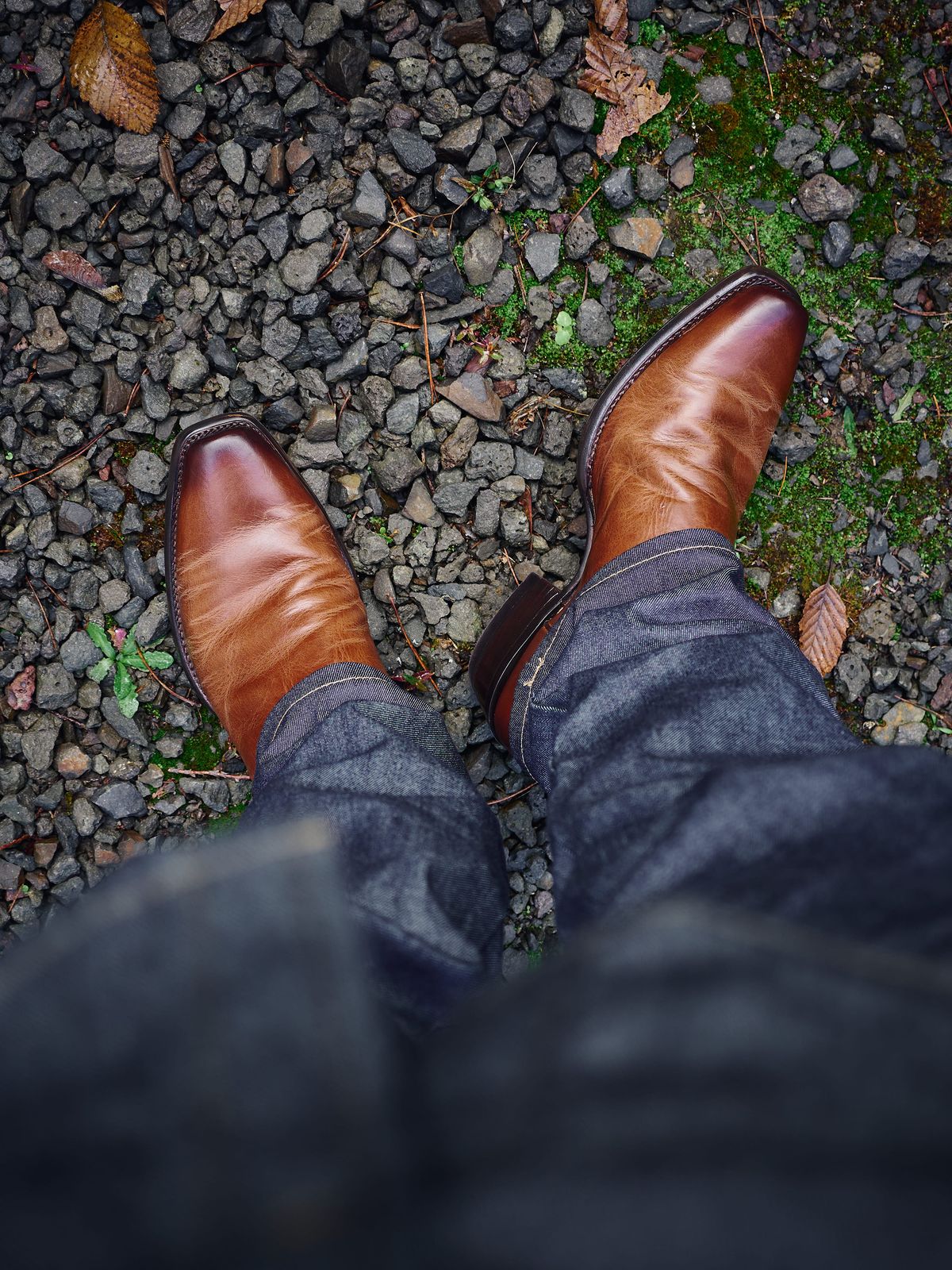 Photo by switch on October 18, 2025 of the Tecovas The Warren in Vintage Tan Cowhide.