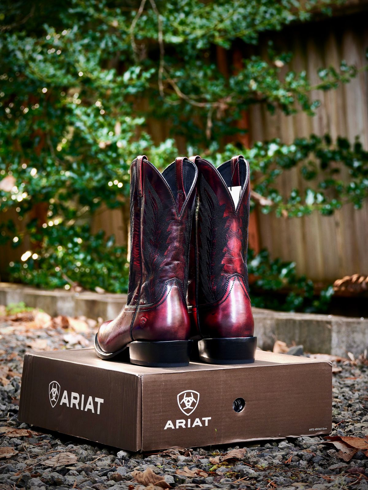 Photo by switch on March 8, 2025 of the Ariat Willie in Unknown Leather.