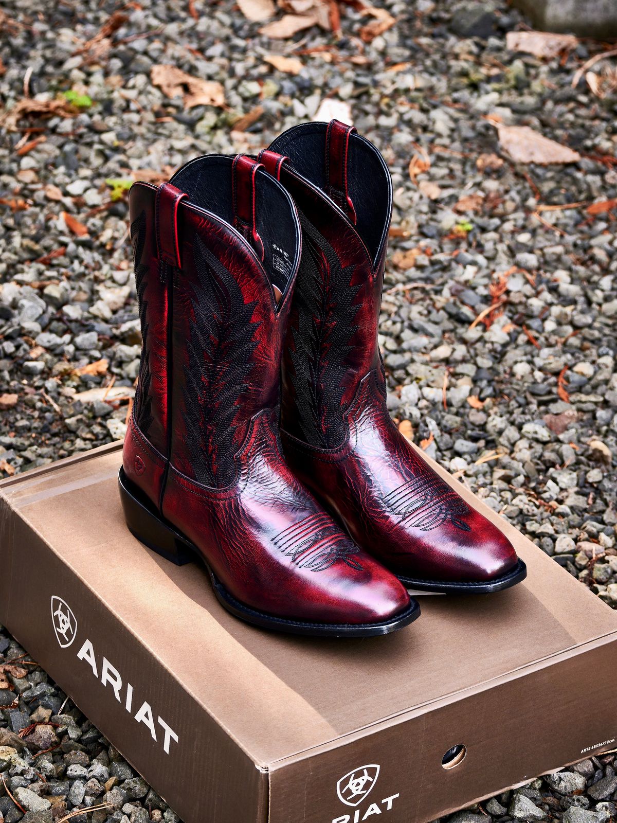 Photo by switch on March 8, 2025 of the Ariat Willie in Unknown Leather.