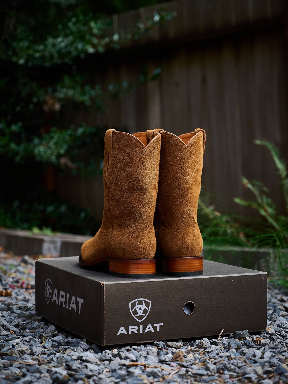 Photo by switch on August 19, 2024 of the Ariat Bench Made Clanton in Oiled Tan Roughout.