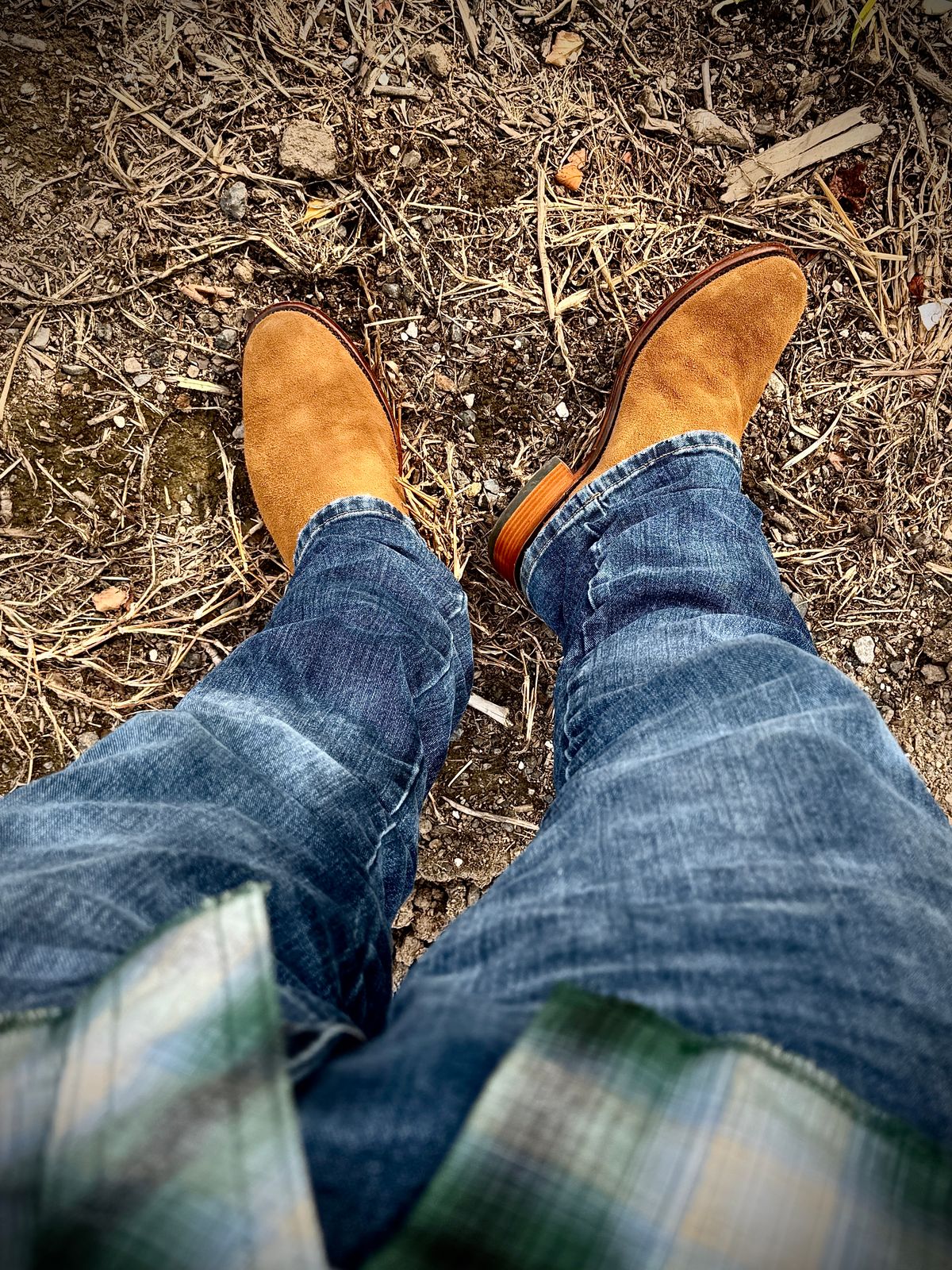 Photo by switch on September 21, 2024 of the Ariat Bench Made Clanton in Oiled Tan Roughout.