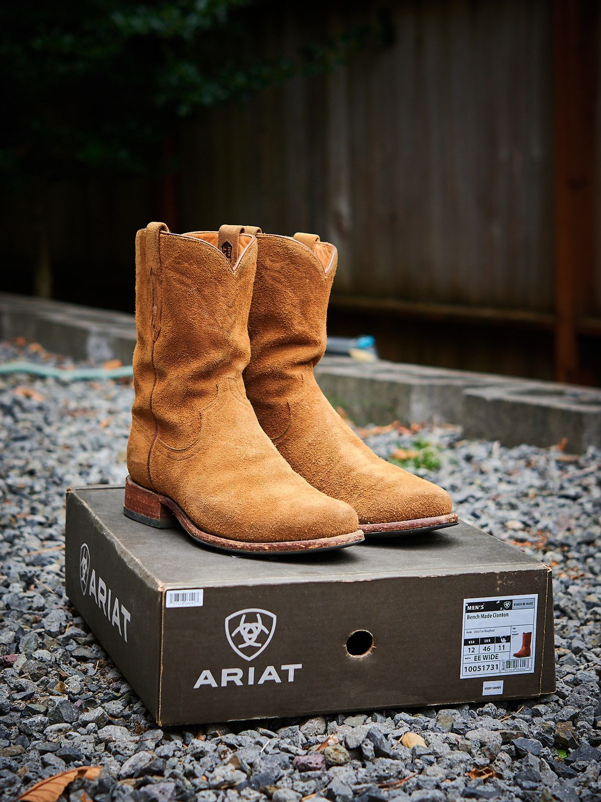 Photo by switch on September 1, 2025 of the Ariat Bench Made Clanton in Oiled Tan Roughout.