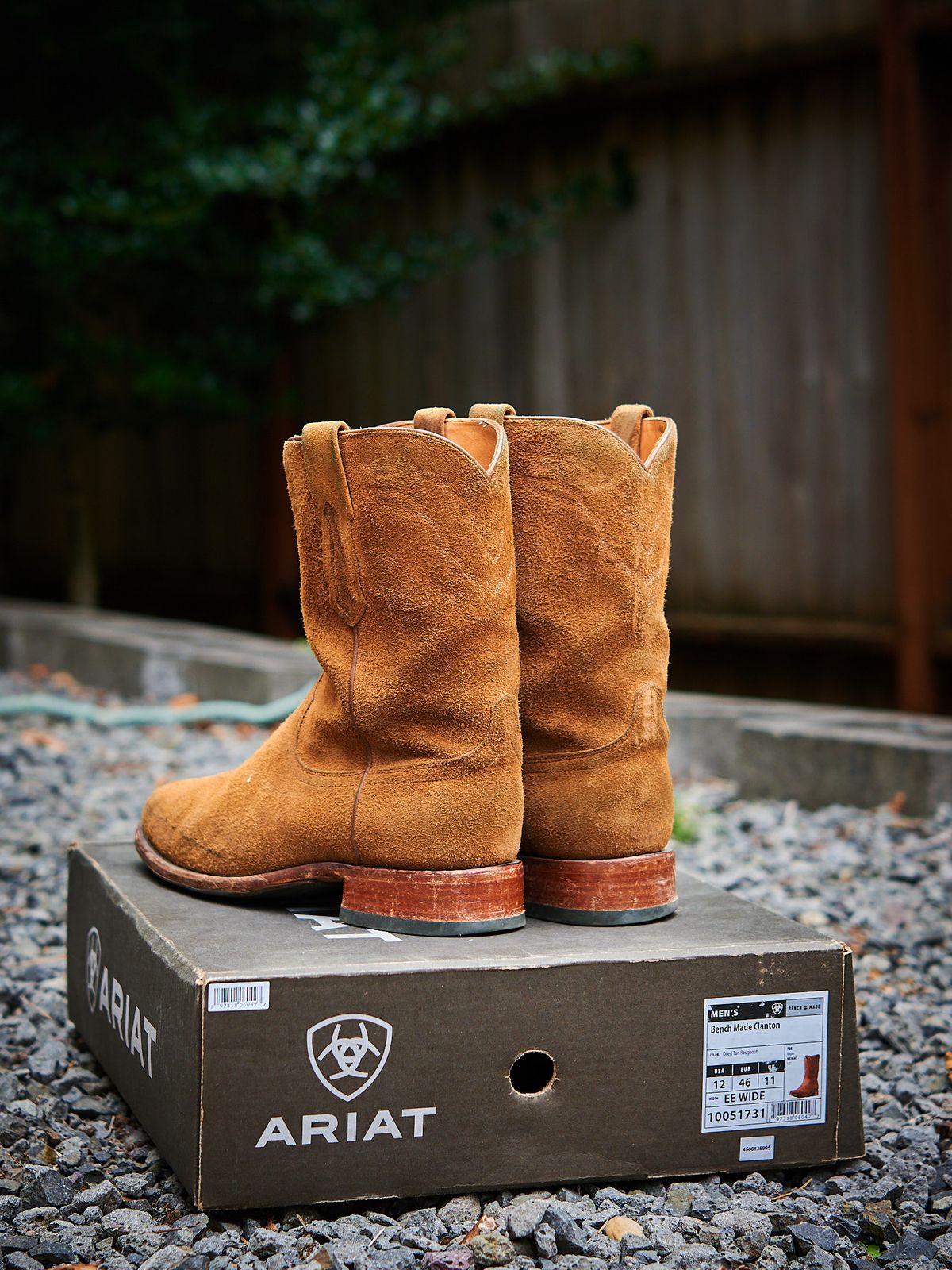 Photo by switch on September 1, 2025 of the Ariat Bench Made Clanton in Oiled Tan Roughout.