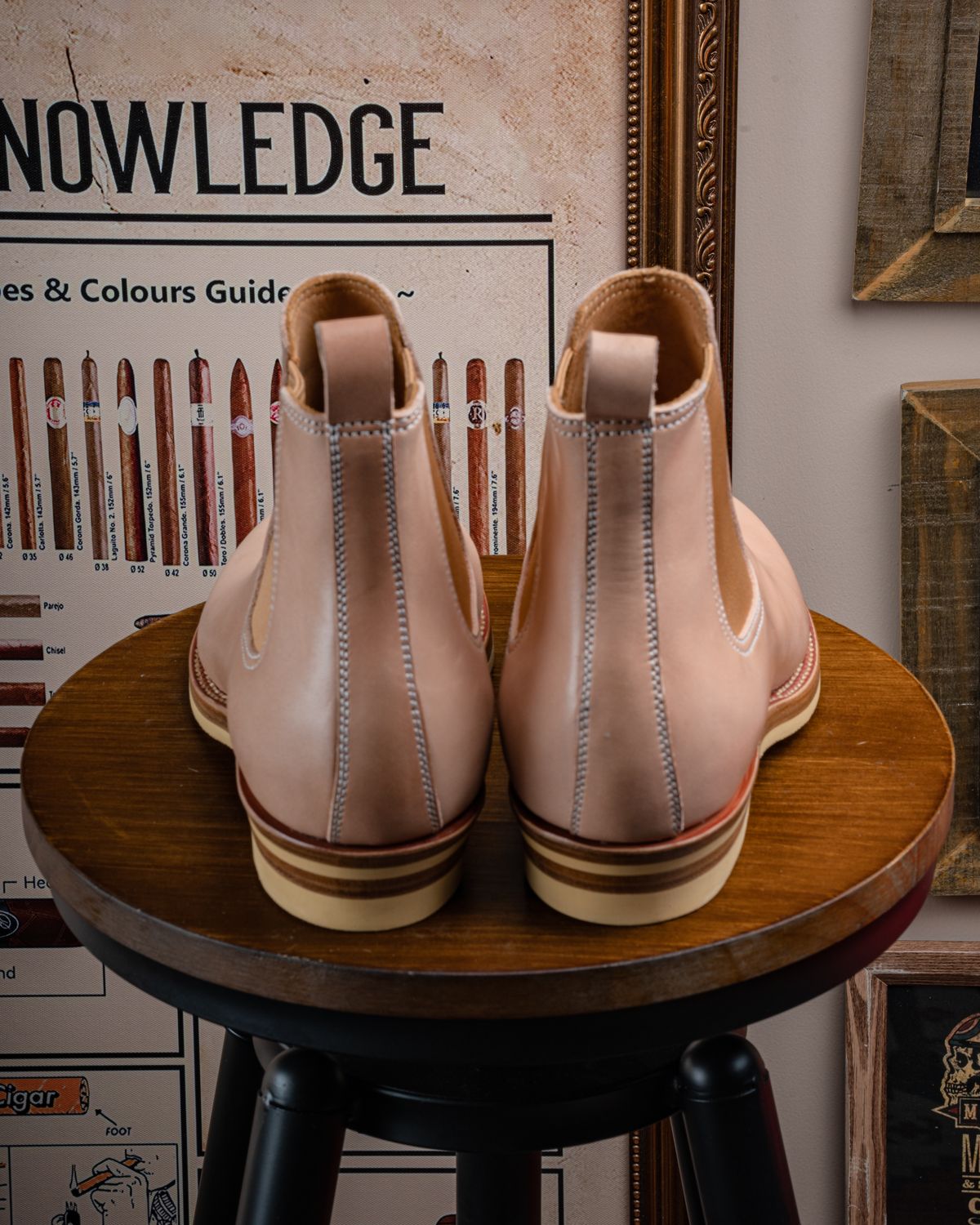 Photo by boot_gazer on October 3, 2022 of the Flame Panda Wholecut Chelsea in Tochigi Natural Cowhide.
