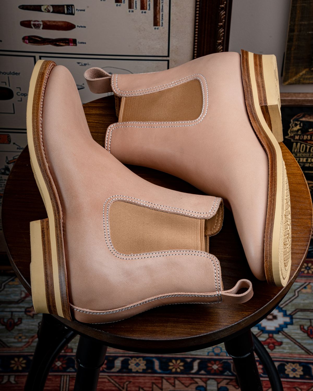 Photo by boot_gazer on October 3, 2022 of the Flame Panda Wholecut Chelsea in Tochigi Natural Cowhide.
