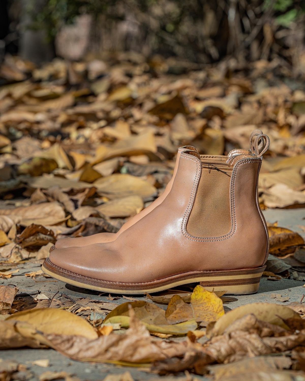 Photo by boot_gazer on November 5, 2022 of the Flame Panda Wholecut Chelsea in Tochigi Natural Cowhide.