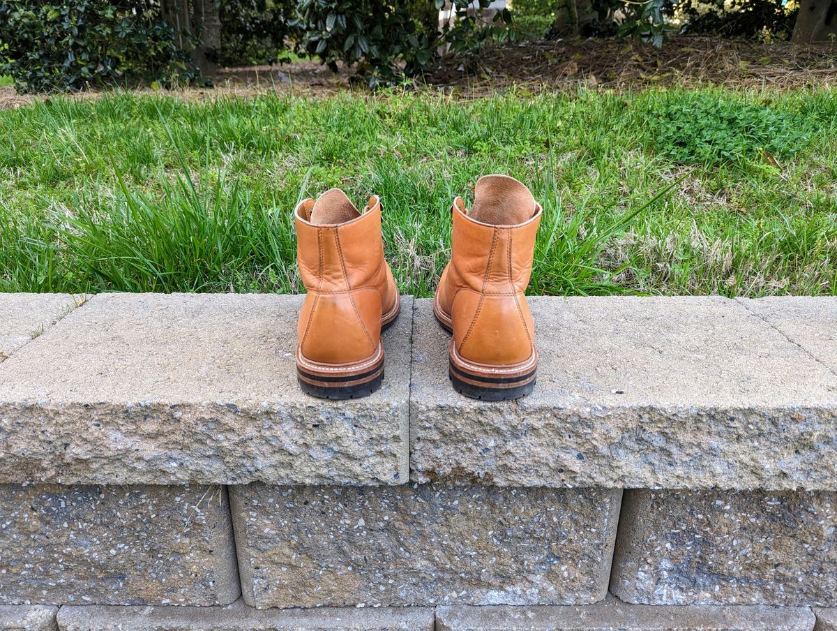 Photo by wear.journey on April 2, 2023 of the Grant Stone Brass Boot in Horween Tan Essex.