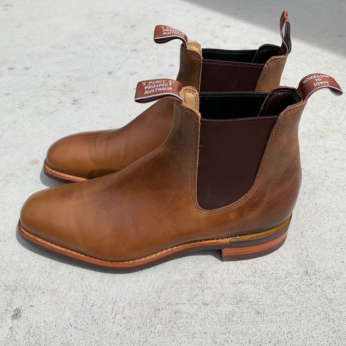 Photo by Thelifeofsomeguysboots on October 3, 2022 of the R.M. Williams Comfort Craftsman Boot in Caramel Pull-Up Leather.