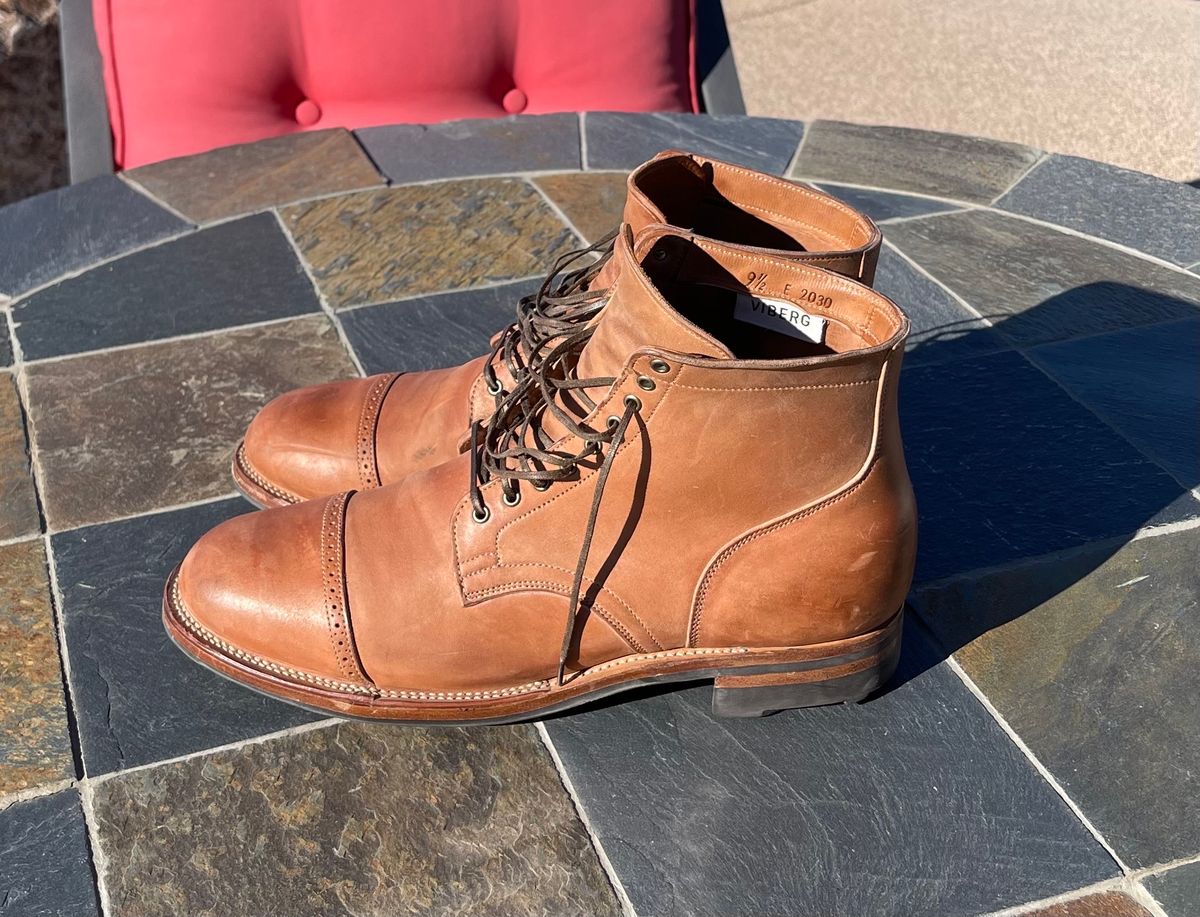 Photo by darrellgillette on November 5, 2023 of the Viberg Service Boot BCT in Horween Natural Crust Double Cordovan.