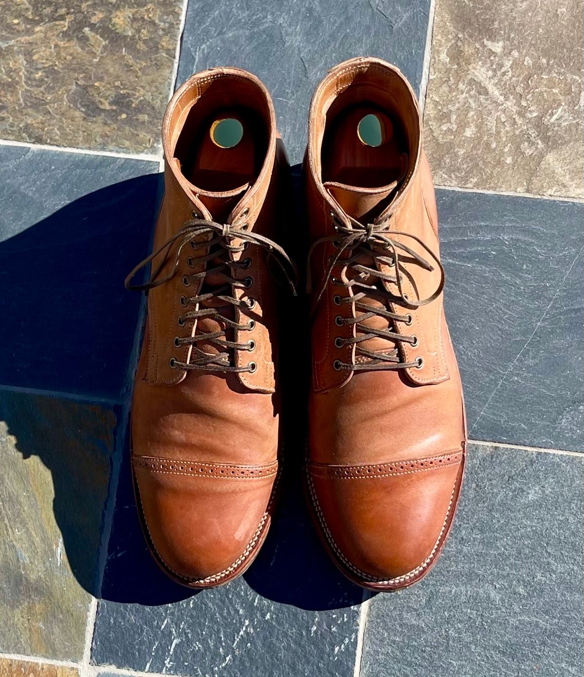 Photo by darrellgillette on February 4, 2024 of the Viberg Service Boot BCT in Horween Natural Crust Double Cordovan.