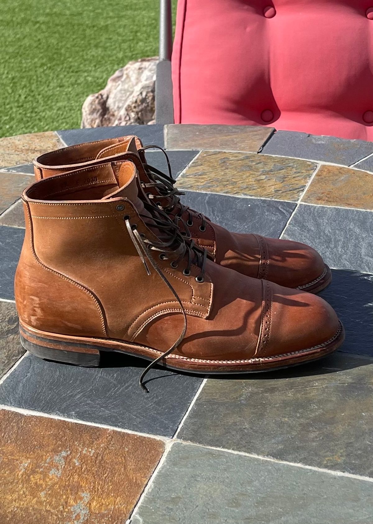 Photo by darrellgillette on March 5, 2024 of the Viberg Service Boot BCT in Horween Natural Crust Double Cordovan.