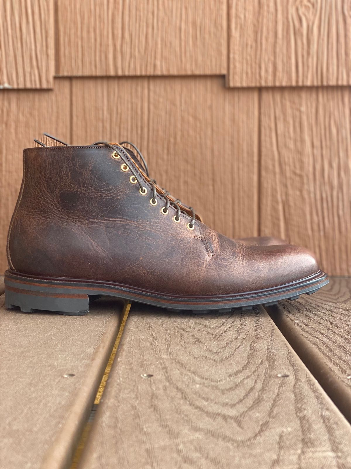 Photo by boot_247 on October 2, 2022 of the Viberg Wholecut Derby Boot in Horween Rowdy Dachshund.