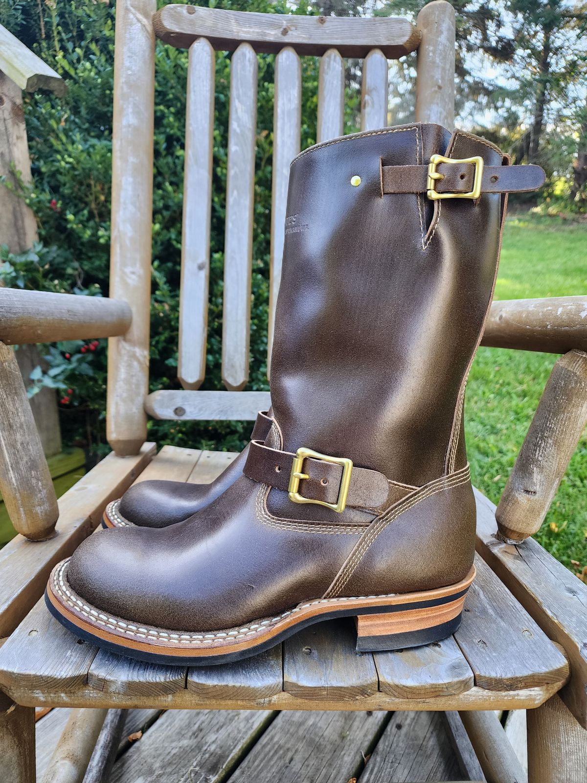 Photo by Colonel_Jiggles on October 5, 2023 of the White's Nomad Engineer Boots in Horween Olive Waxed Flesh.