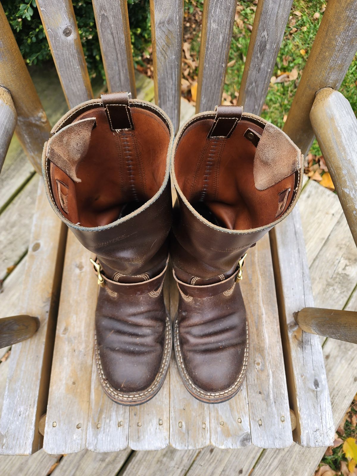 Photo by Colonel_Jiggles on November 1, 2023 of the White's Nomad Engineer Boots in Horween Olive Waxed Flesh.