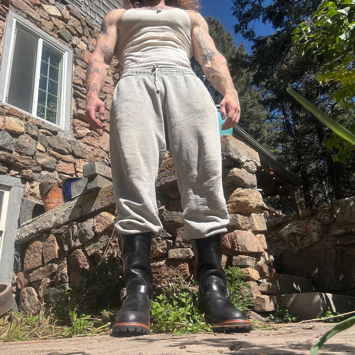 Photo by zander on October 2, 2025 of the Nicks StationMaster in Horween Black Waxed Flesh.