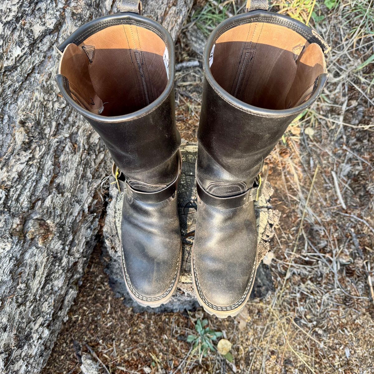 Photo by zander on November 2, 2025 of the Nicks StationMaster in Horween Black Waxed Flesh.