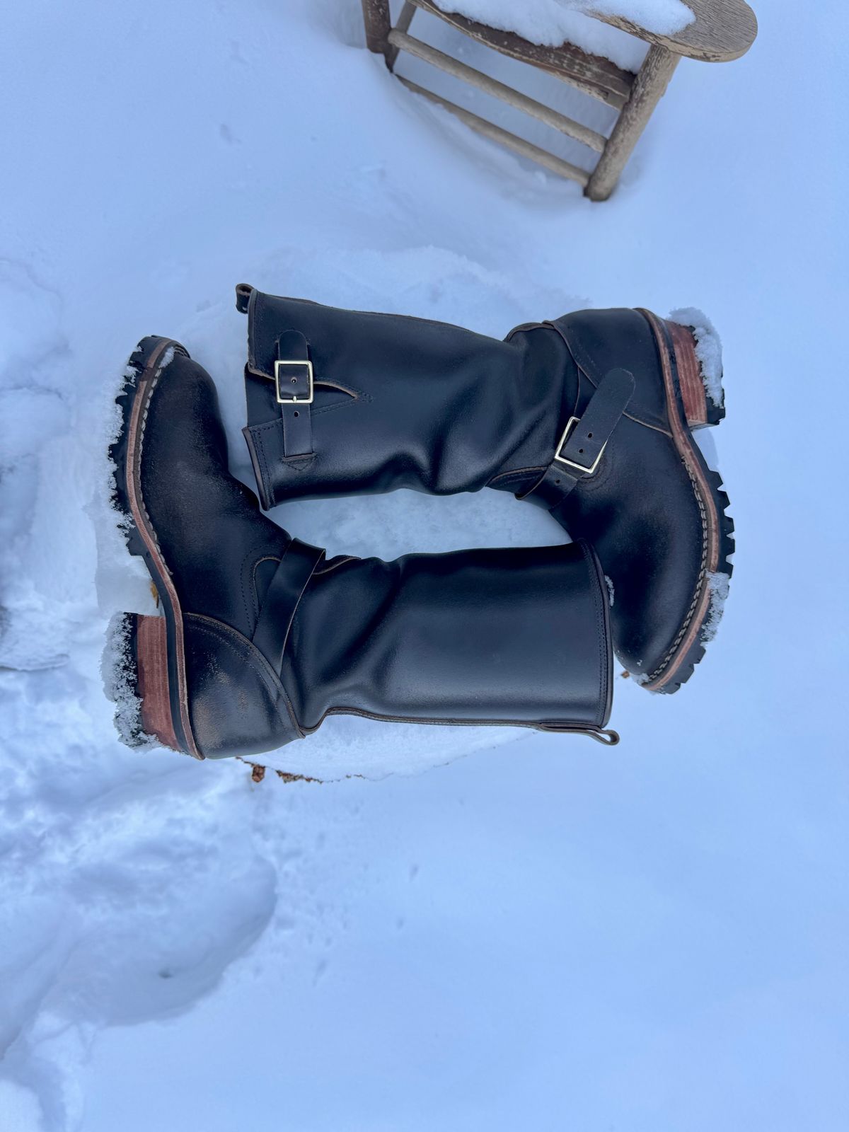 Photo by zander on December 4, 2025 of the Nicks StationMaster in Horween Black Waxed Flesh.