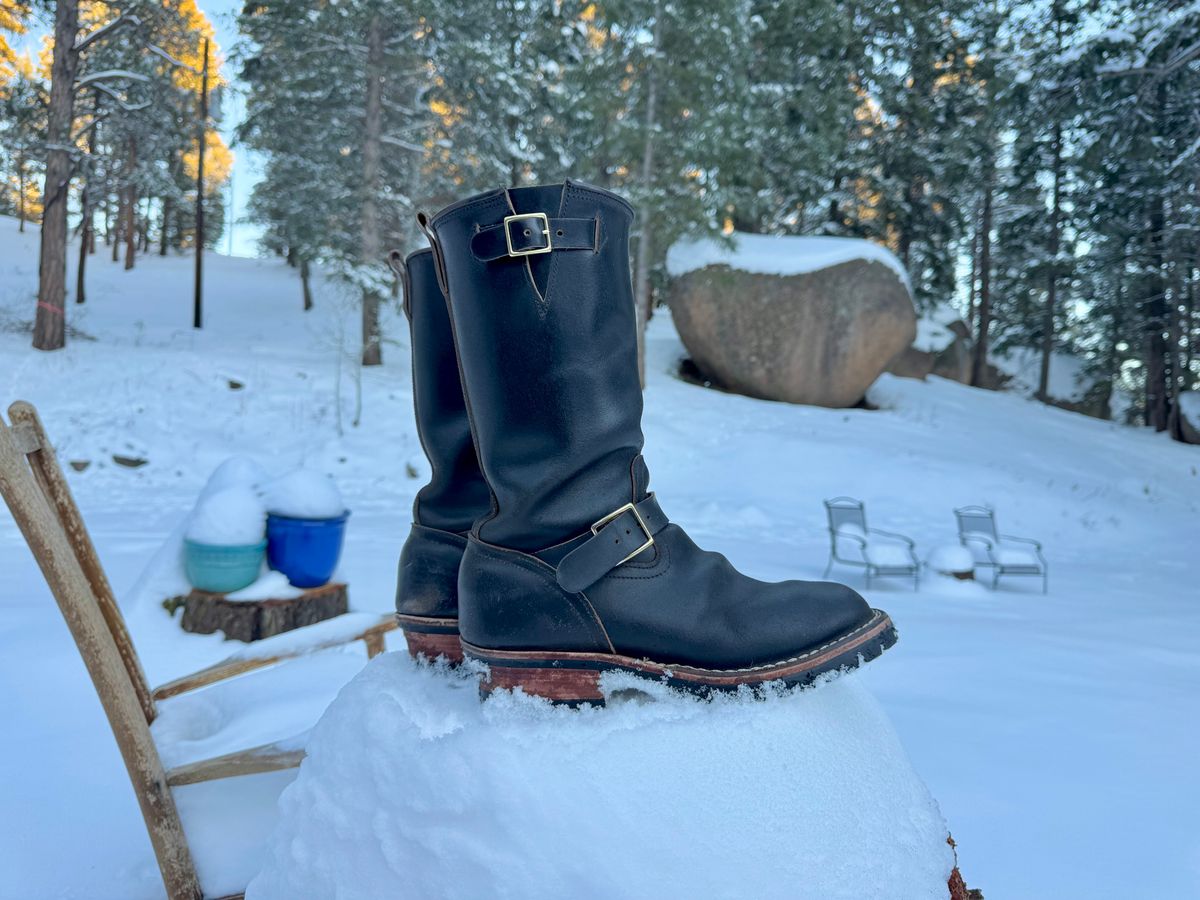 Photo by zander on December 4, 2025 of the Nicks StationMaster in Horween Black Waxed Flesh.