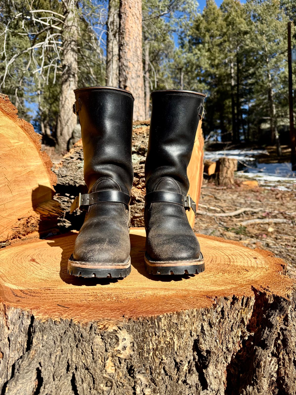 Photo by zander on February 4, 2026 of the Nicks StationMaster in Horween Black Waxed Flesh.