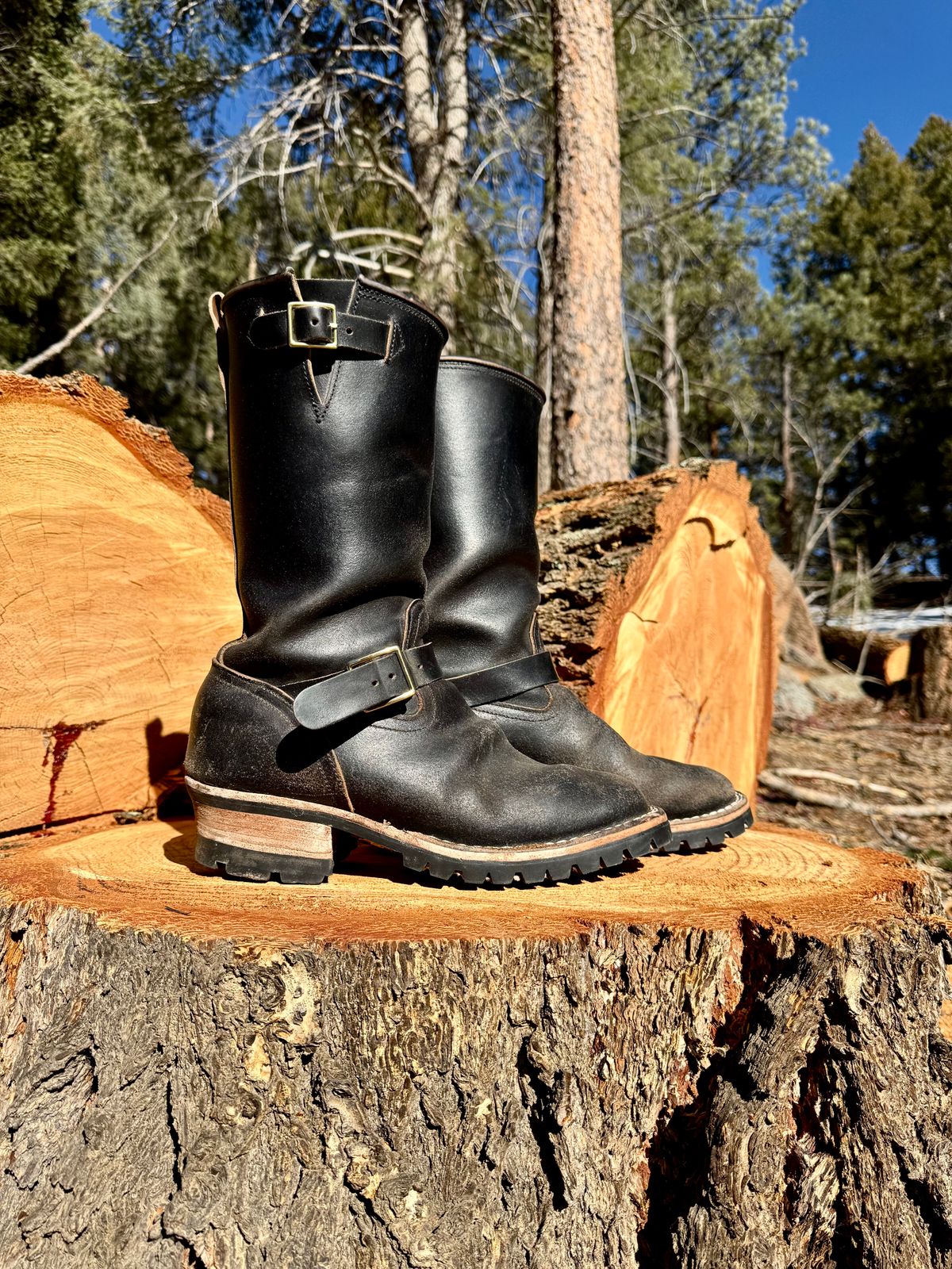 Photo by zander on February 4, 2026 of the Nicks StationMaster in Horween Black Waxed Flesh.