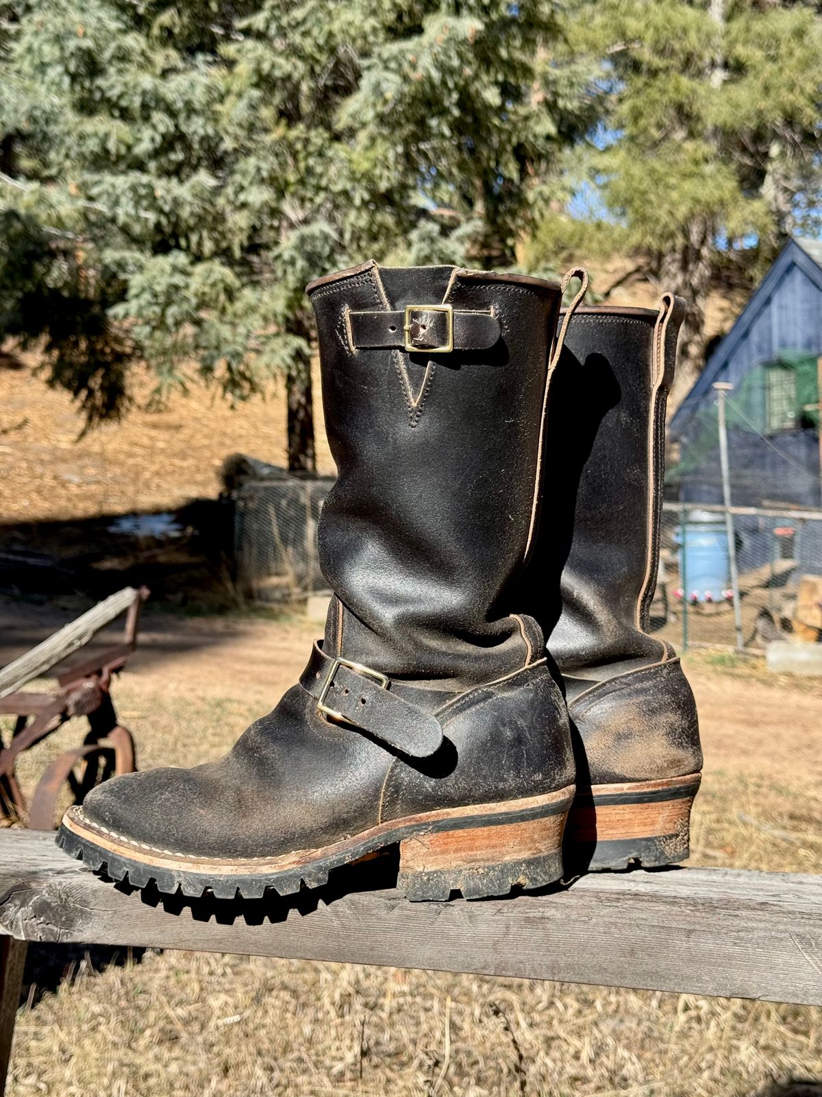 Photo by zander on March 5, 2026 of the Nicks StationMaster in Horween Black Waxed Flesh.