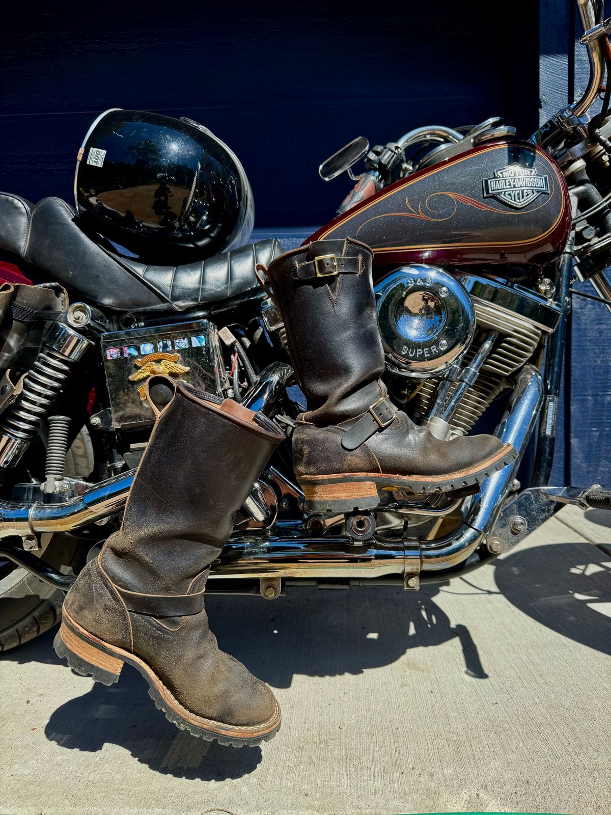 Photo by zander on April 5, 2026 of the Nicks StationMaster in Horween Black Waxed Flesh.