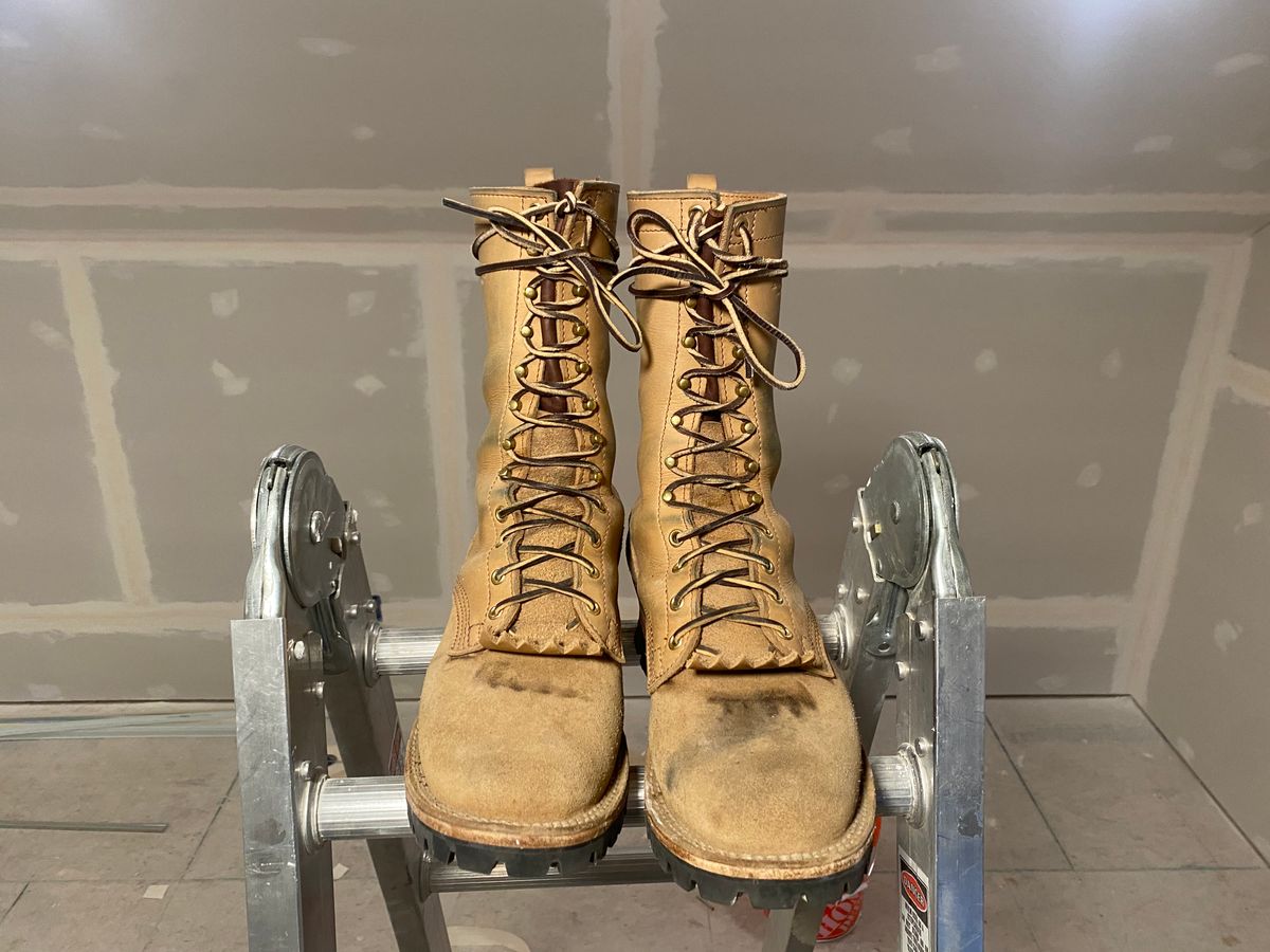 Photo by zander on December 4, 2022 of the Nicks BuilderPro in Seidel MaxSupport Tan Roughout.
