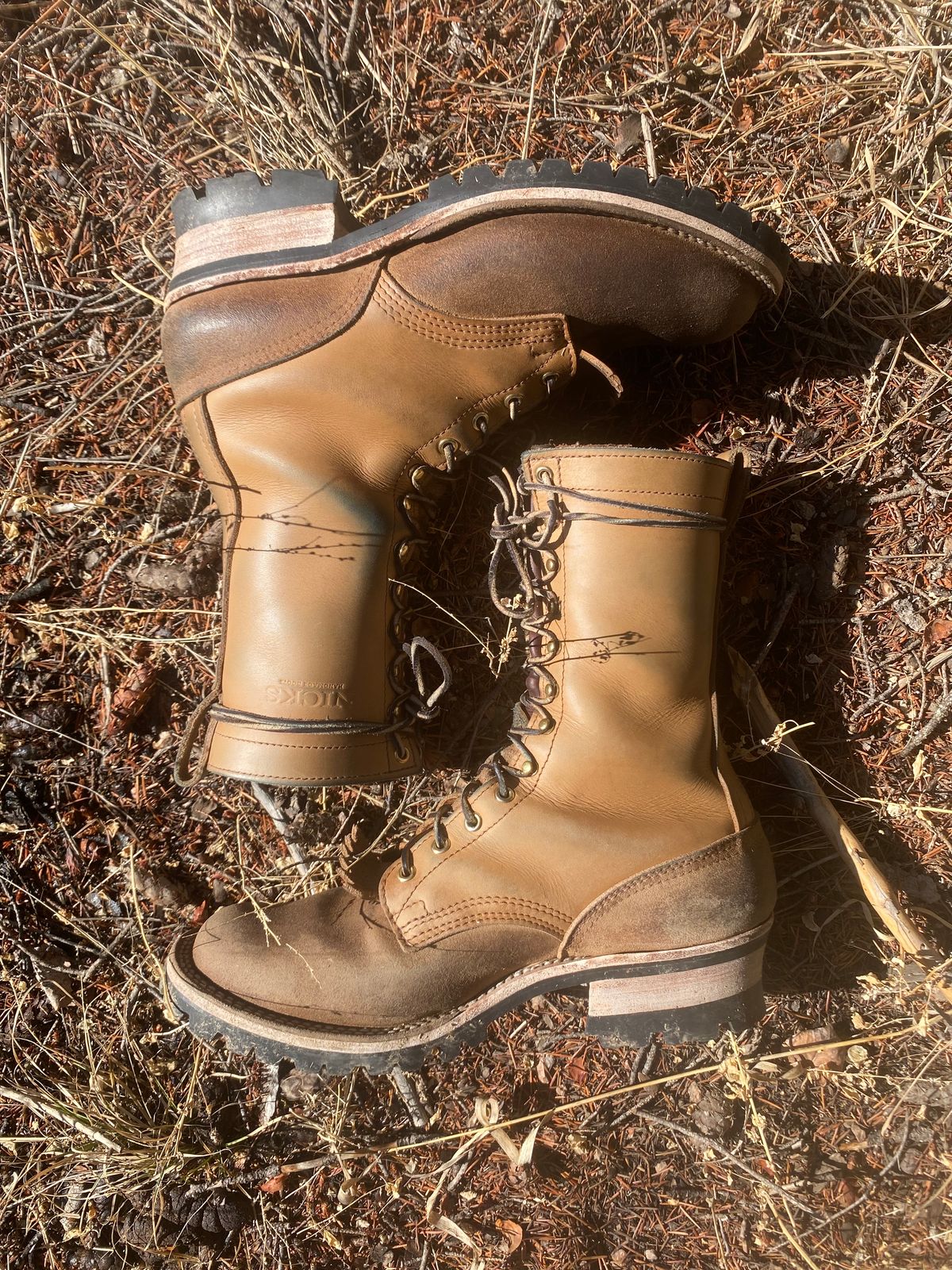 Photo by zander on February 6, 2023 of the Nicks BuilderPro in Seidel MaxSupport Tan Roughout.