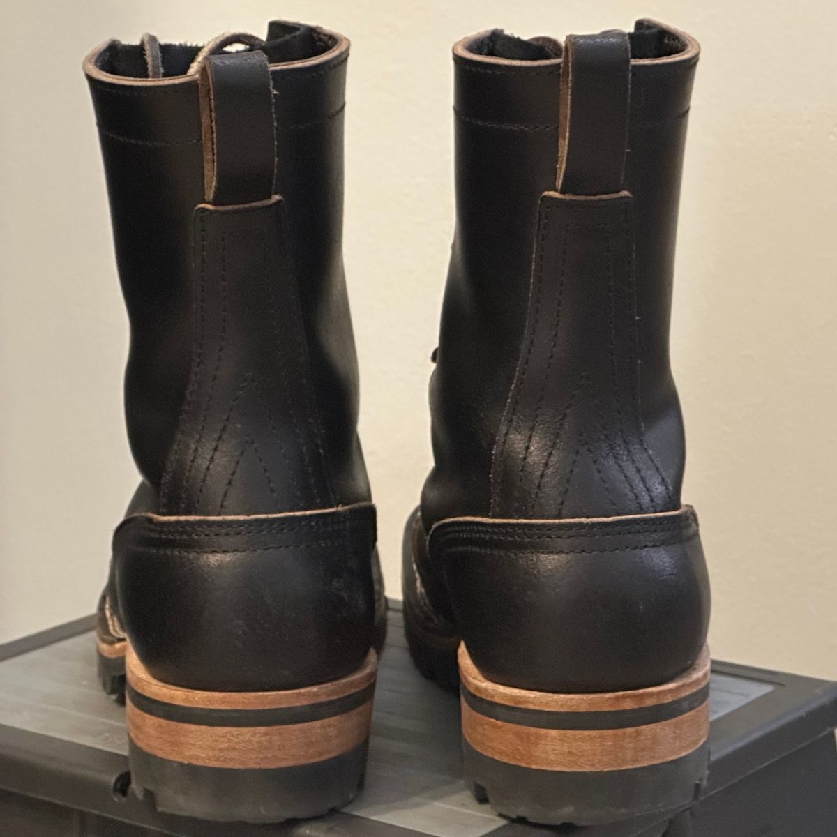 Photo by Shortstop on March 19, 2024 of the Nicks MTO in Horween Black Waxed Flesh.