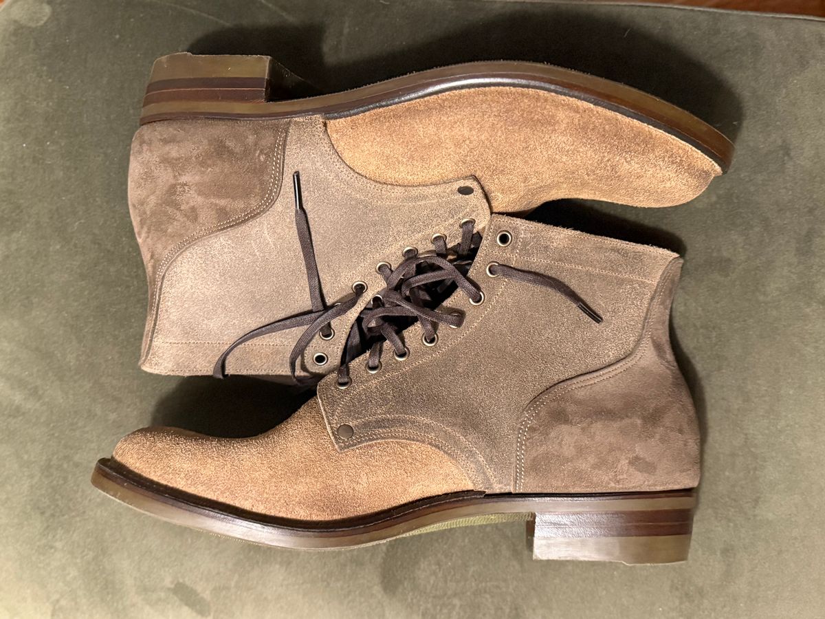 Photo by minus on October 1, 2025 of the NF Bootmaker Milton Boot in Horween Reverse Steel Predator & CF Stead Gingerbread Waxed Oasis & C.F. Stead Loden Kudu Reverse.