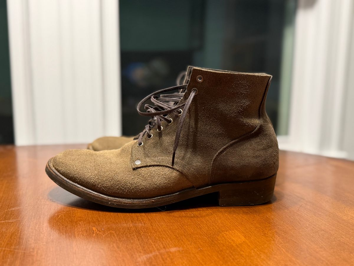 Photo by minus on January 5, 2026 of the NF Bootmaker Milton Boot in Horween Reverse Steel Predator & CF Stead Gingerbread Waxed Oasis & C.F. Stead Loden Kudu Reverse.