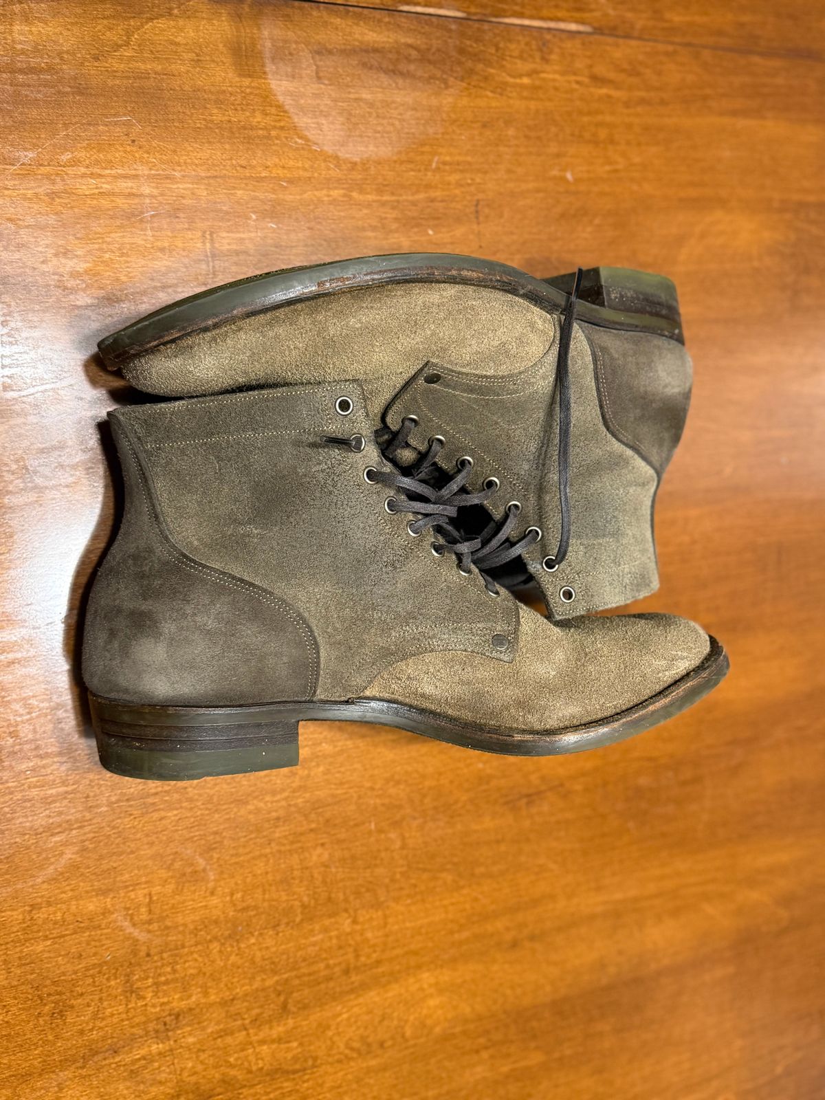 Photo by minus on January 5, 2026 of the NF Bootmaker Milton Boot in Horween Reverse Steel Predator & CF Stead Gingerbread Waxed Oasis & C.F. Stead Loden Kudu Reverse.