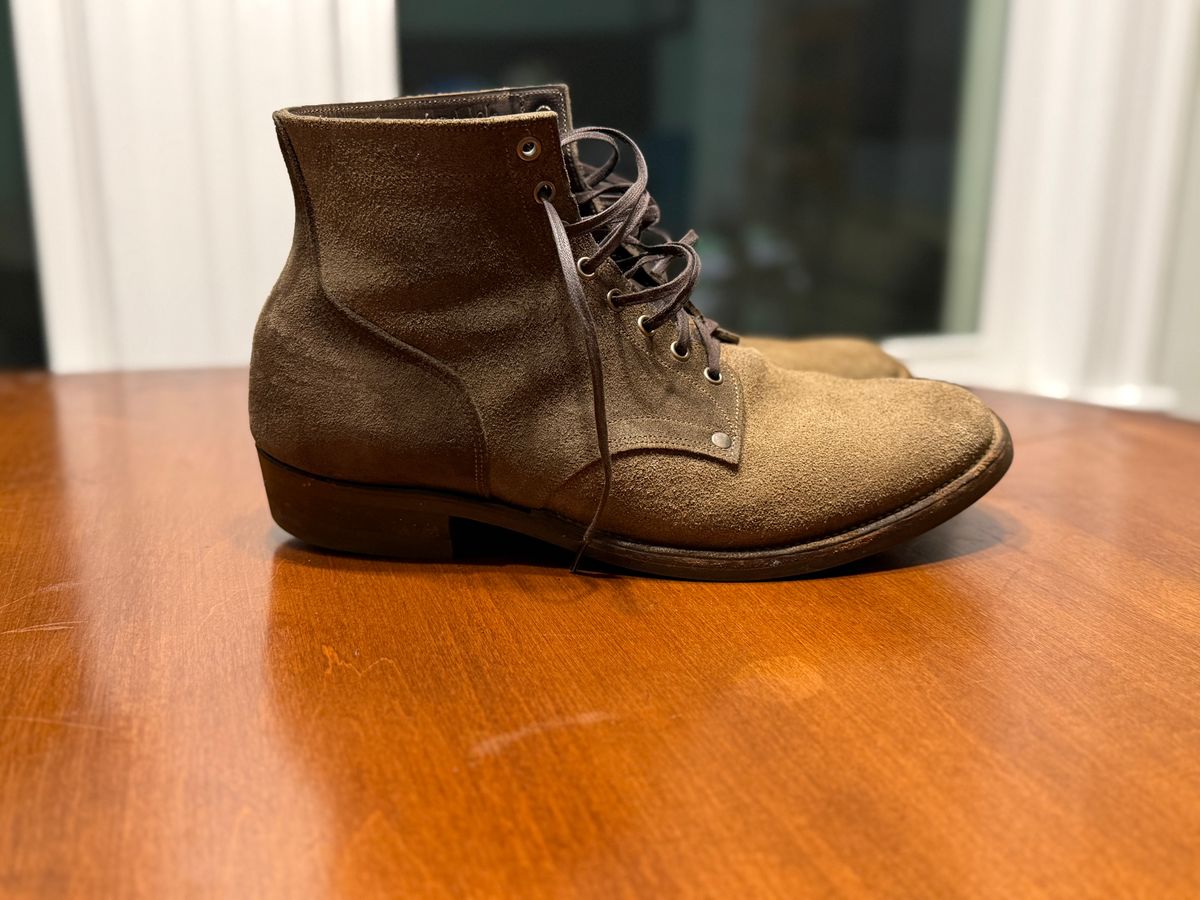 Photo by minus on January 5, 2026 of the NF Bootmaker Milton Boot in Horween Reverse Steel Predator & CF Stead Gingerbread Waxed Oasis & C.F. Stead Loden Kudu Reverse.