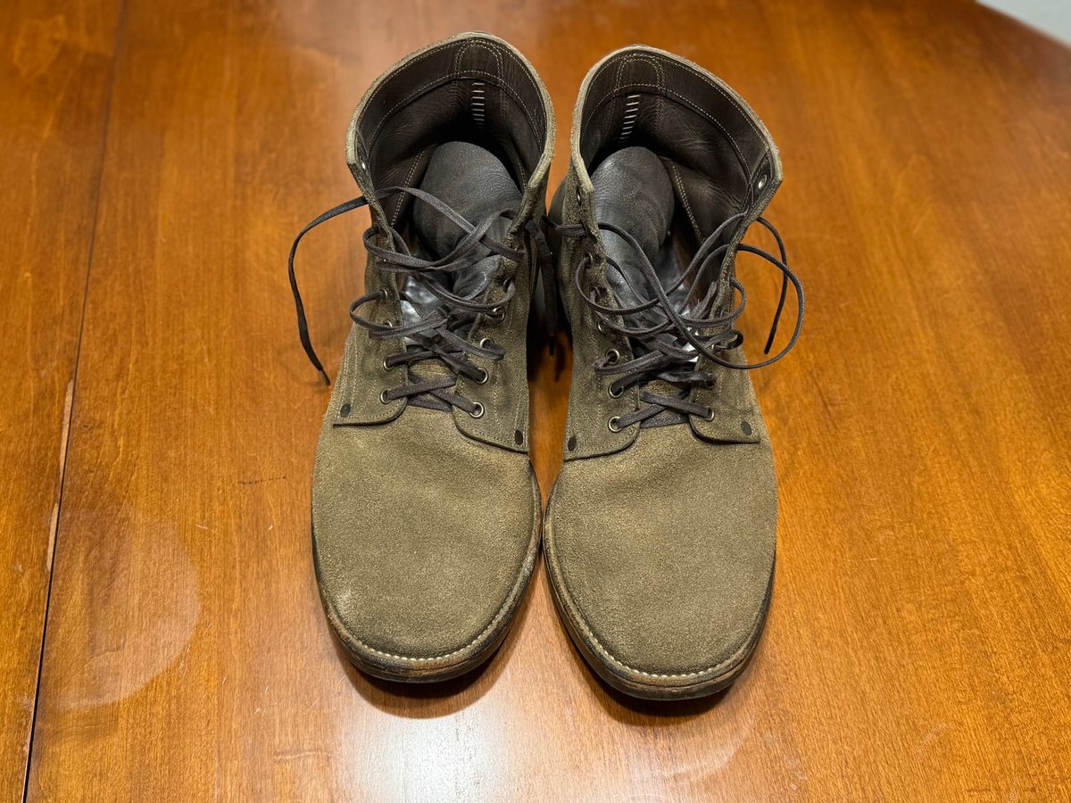 Photo by minus on January 5, 2026 of the NF Bootmaker Milton Boot in Horween Reverse Steel Predator & CF Stead Gingerbread Waxed Oasis & C.F. Stead Loden Kudu Reverse.