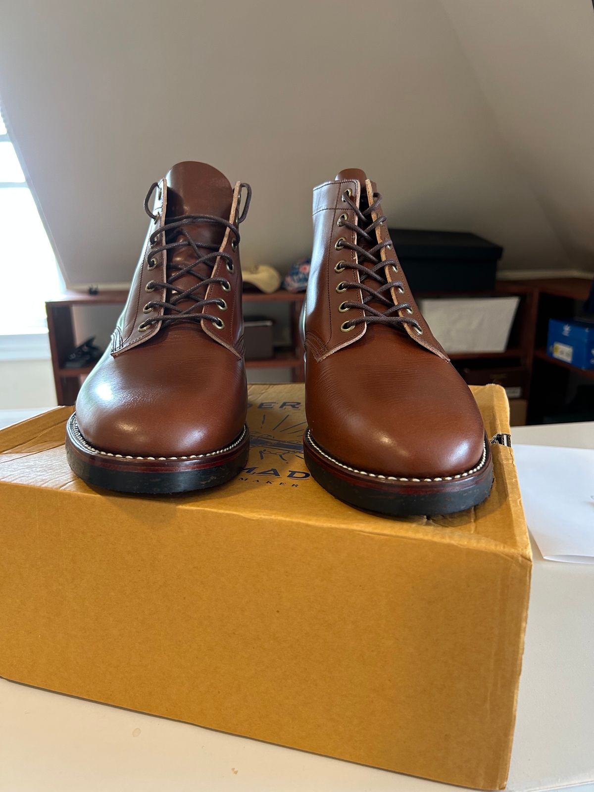 Photo by minus on October 1, 2023 of the Onderhoud SVC01 Boondocker in Wickett & Craig Conker English Bridle.